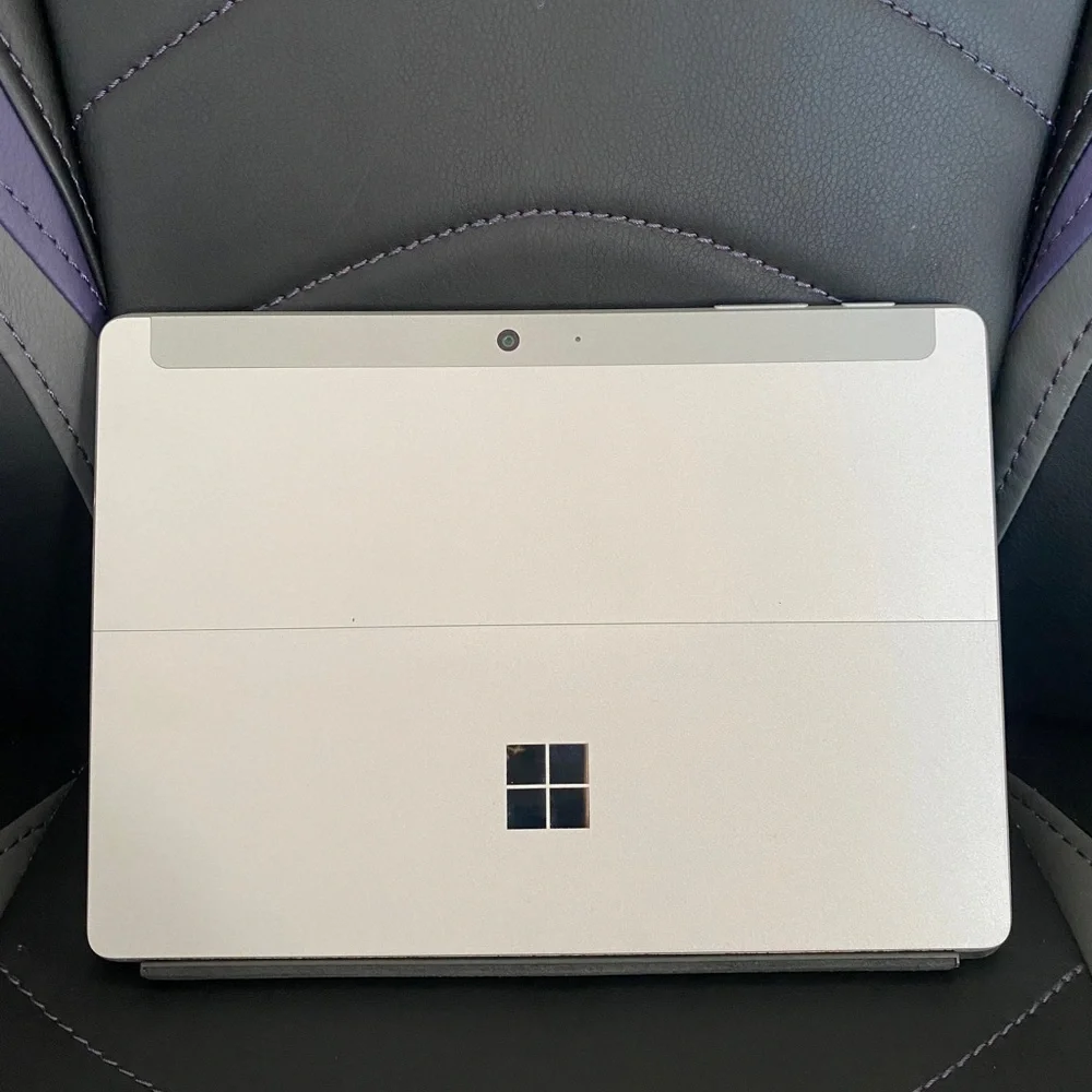 Microsoft Surface GO